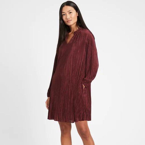 Banana Republic Plisse swing dress - Picture 1 of 10